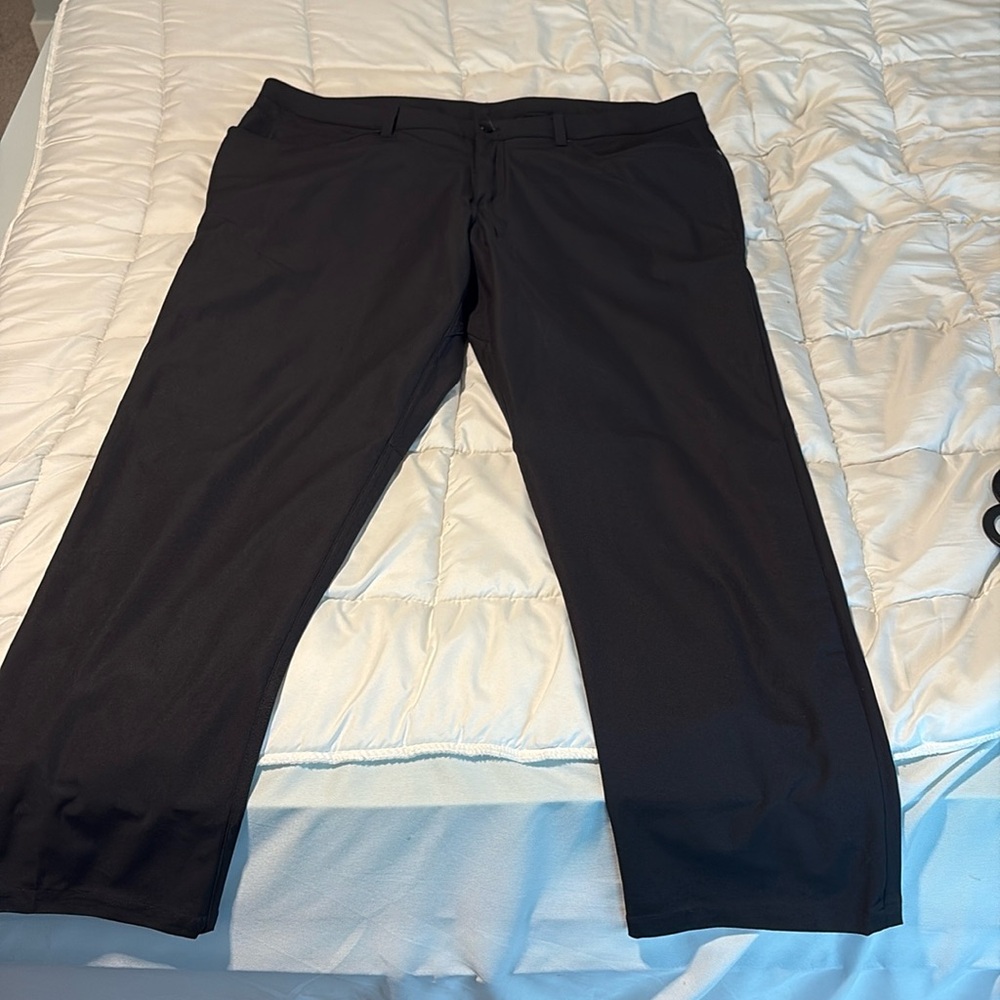 Black Lululemon ABC slim fit size 40